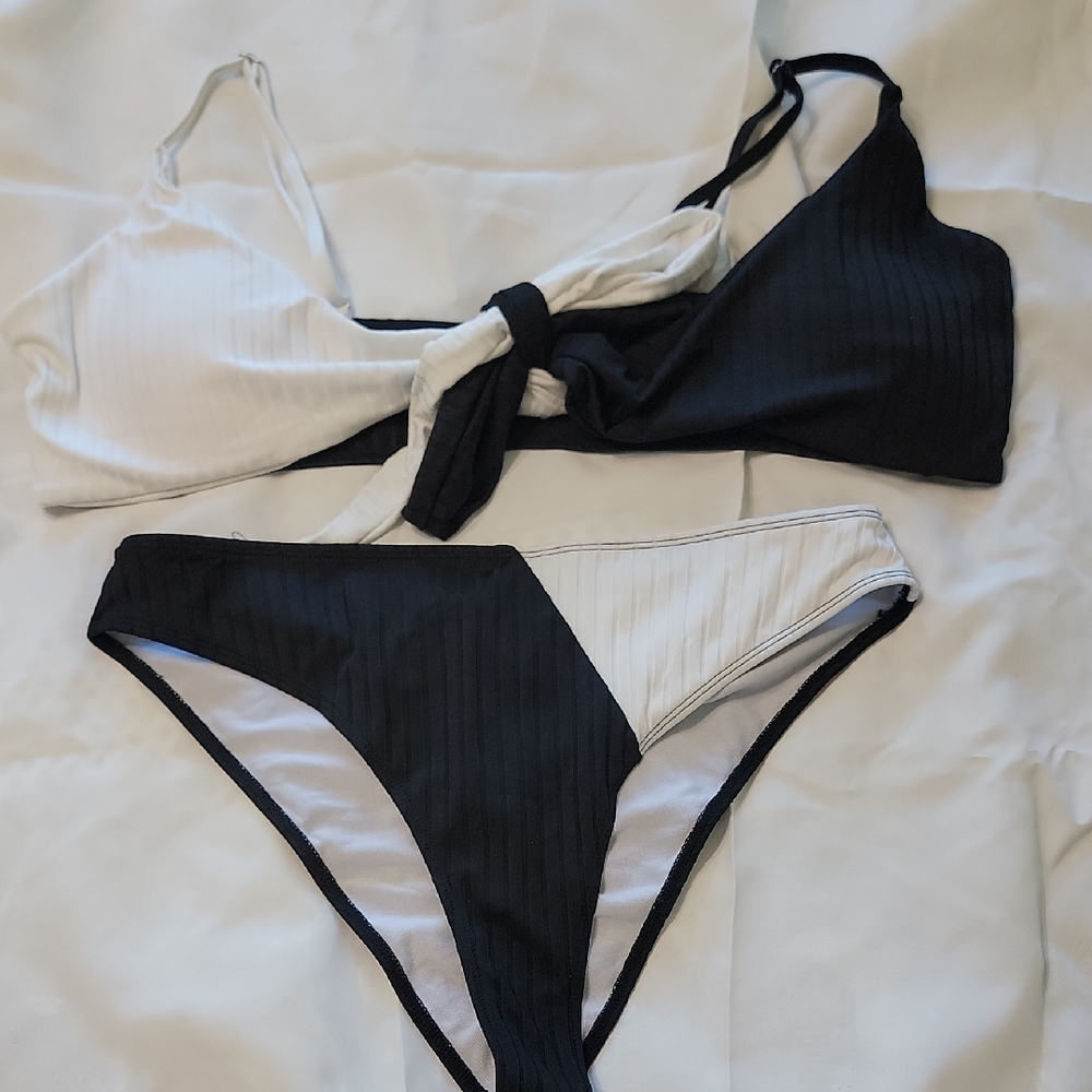 Black and White Bikini Set Tie Around Body Top. Xl